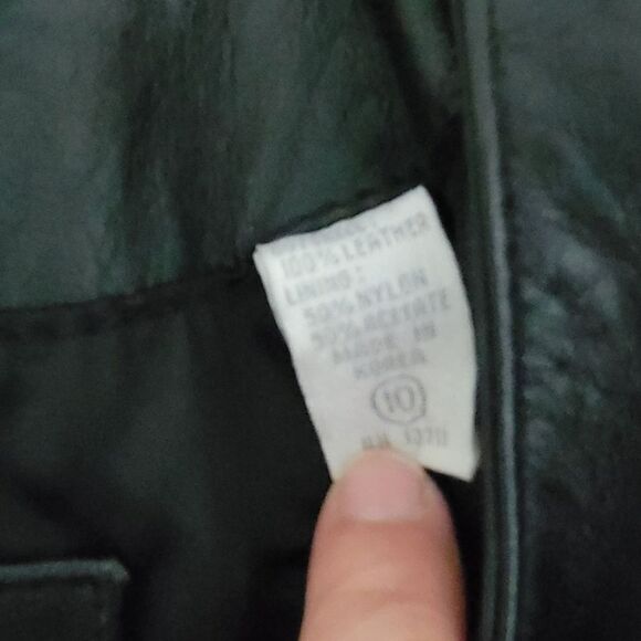 100% genuine leather Lord & Taylor jacket - Picture 3 of 8